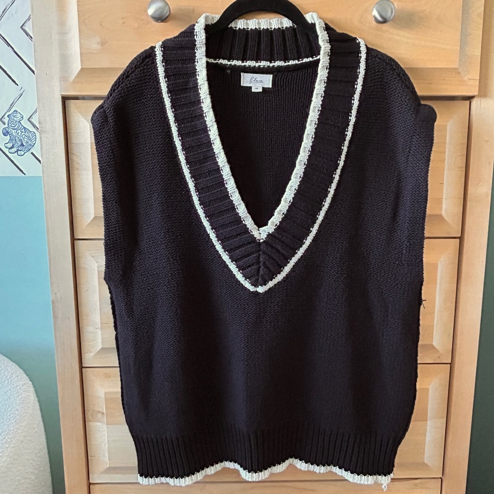 Elan Women's V-Neck Sweater Vest Preppy